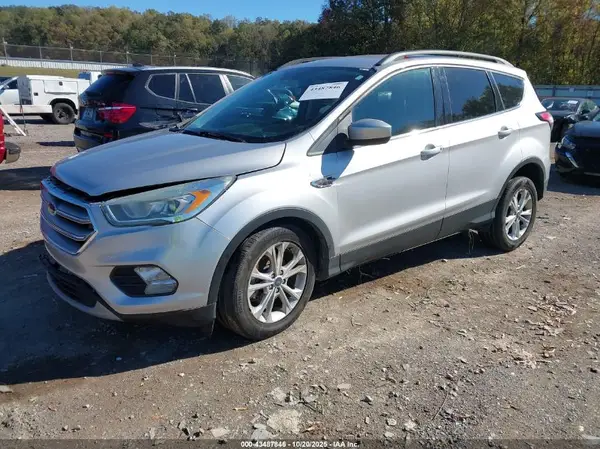 1FMCU0GD3HUC26799 2017 FORD ESCAPE - Image 2