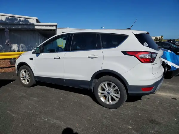 1FMCU0GD3HUC27127 2017 FORD ESCAPE - Image 2
