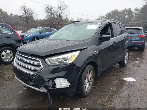 1FMCU0GD3HUC27757 2017 FORD ESCAPE - Image 2