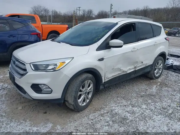 1FMCU0GD3HUC42999 2017 FORD ESCAPE - Image 2