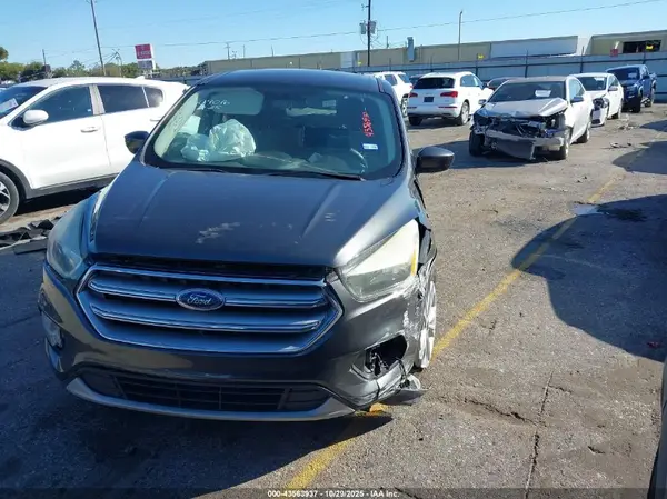 1FMCU0GD3HUC43442 2017 FORD ESCAPE - Image 2
