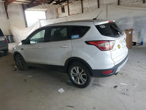 1FMCU0GD3HUC55588 2017 FORD ESCAPE - Image 2