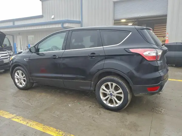 1FMCU0GD3HUC63805 2017 FORD ESCAPE - Image 2
