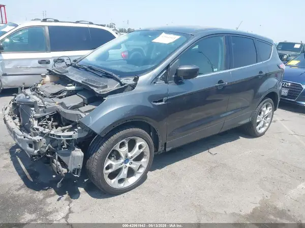 1FMCU0GD3HUC67059 2017 FORD ESCAPE - Image 2