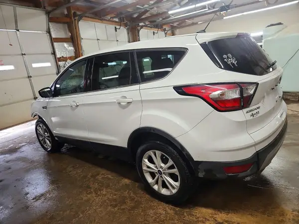 1FMCU0GD3HUC86775 2017 FORD ESCAPE - Image 2