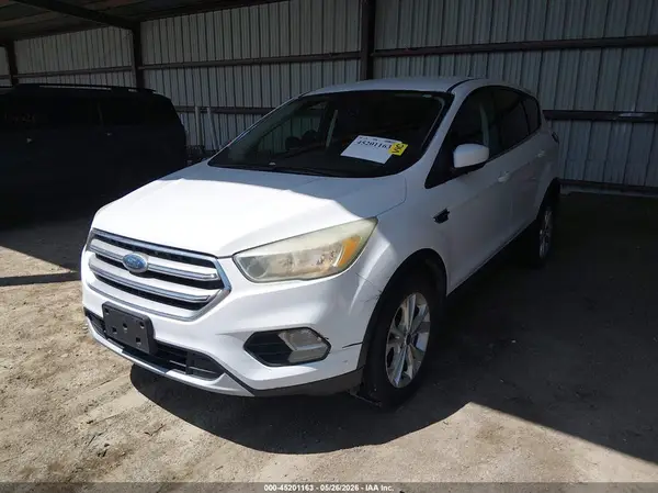 1FMCU0GD3HUC98229 2017 FORD ESCAPE - Image 2