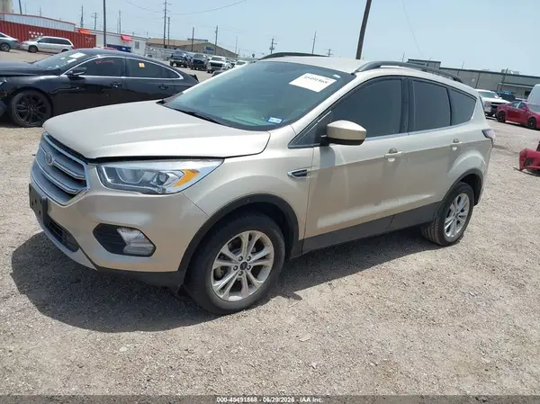 1FMCU0GD3HUD10735 2017 FORD ESCAPE - Image 2