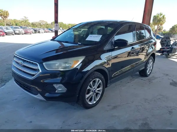1FMCU0GD3HUD15983 2017 FORD ESCAPE - Image 2