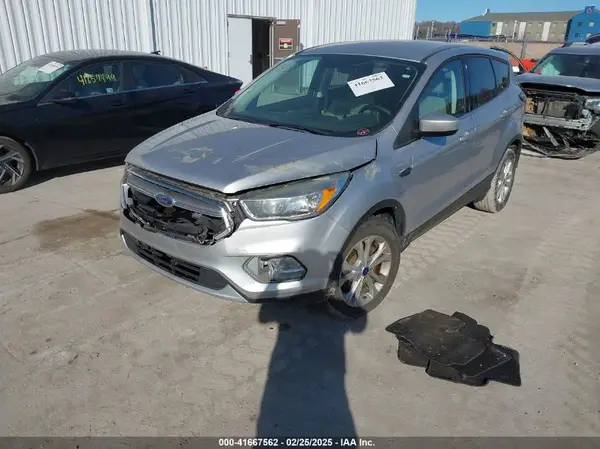 1FMCU0GD3HUD16065 2017 FORD ESCAPE - Image 2