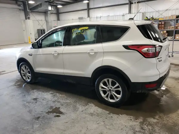 1FMCU0GD3HUD28328 2017 FORD ESCAPE - Image 2