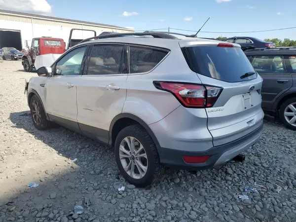 1FMCU0GD3HUD29012 2017 FORD ESCAPE - Image 2