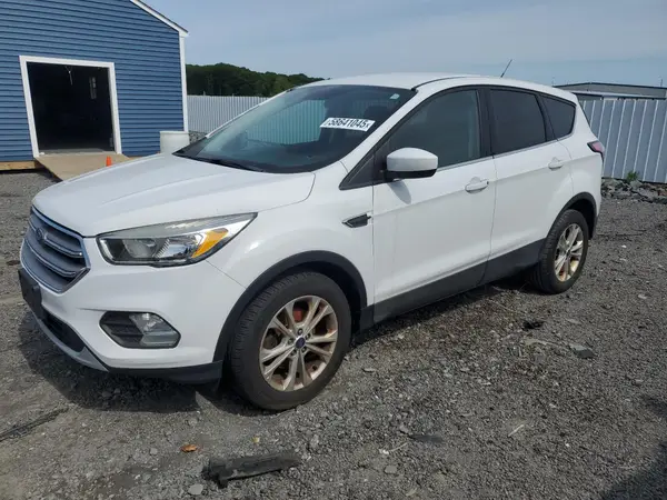 1FMCU0GD3HUD32556 2017 FORD ESCAPE - Image 1