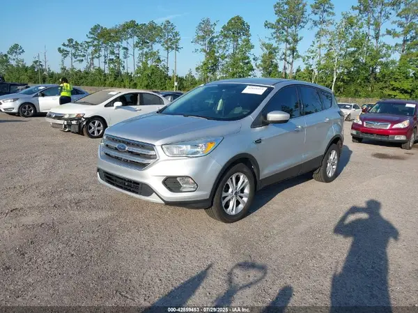 1FMCU0GD3HUD35215 2017 FORD ESCAPE - Image 2