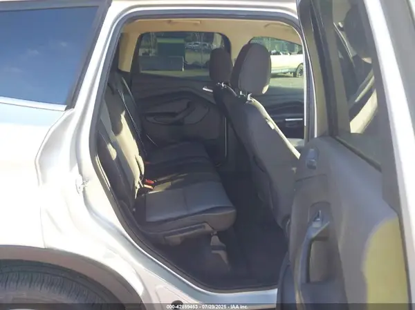 1FMCU0GD3HUD35215 2017 FORD ESCAPE - Image 8