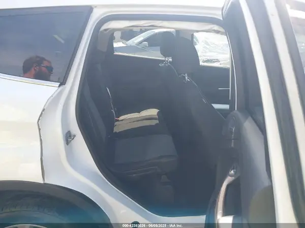 1FMCU0GD3HUD83040 2017 FORD ESCAPE - Image 8