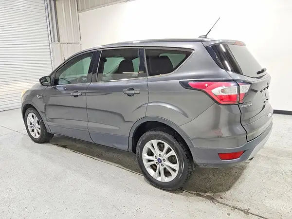 1FMCU0GD3HUE02105 2017 FORD ESCAPE - Image 2