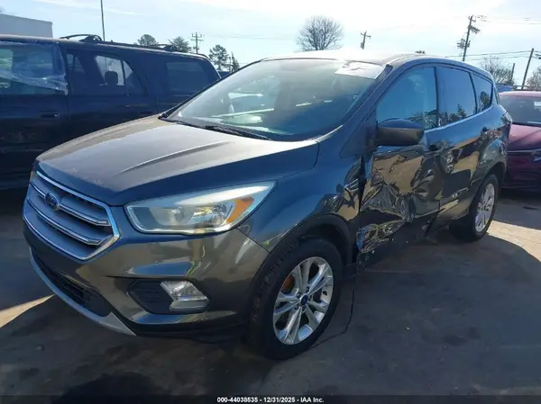 1FMCU0GD3HUE05912 2017 FORD ESCAPE - Image 2