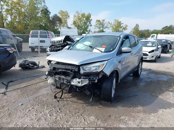 1FMCU0GD3HUE17106 2017 FORD ESCAPE - Image 2