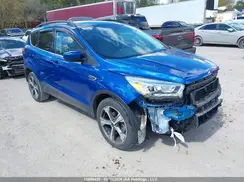 1FMCU0GD3HUE19552 2017 FORD ESCAPE