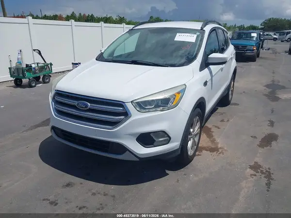1FMCU0GD3HUE63888 2017 FORD ESCAPE - Image 2