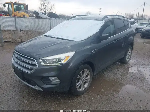 1FMCU0GD3HUE70419 2017 FORD ESCAPE - Image 2