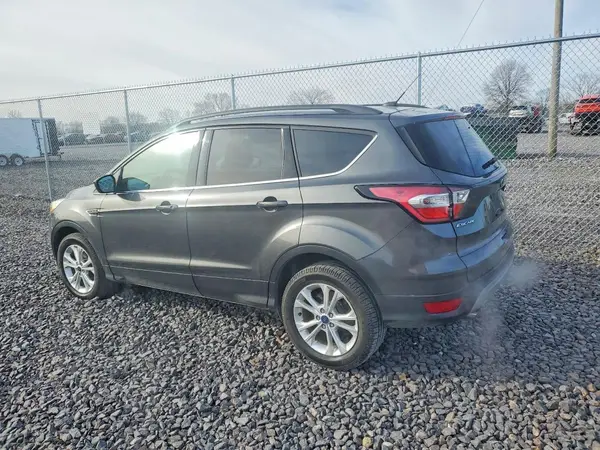 1FMCU0GD3HUF05198 2017 FORD ESCAPE - Image 2