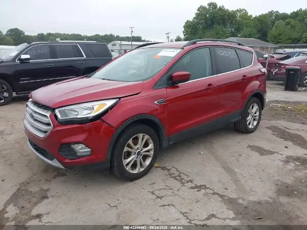 1FMCU0GD3JUA02471 2018 FORD ESCAPE - Image 2