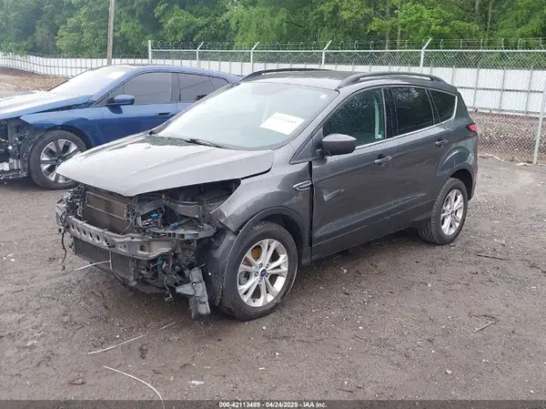 1FMCU0GD3JUA16127 2018 FORD ESCAPE - Image 2