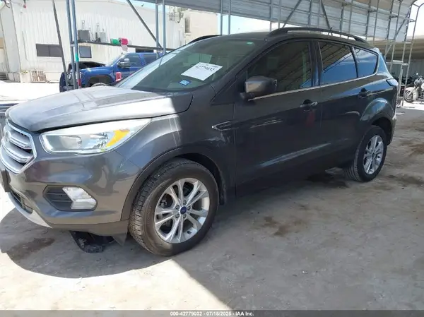 1FMCU0GD3JUA41738 2018 FORD ESCAPE - Image 2