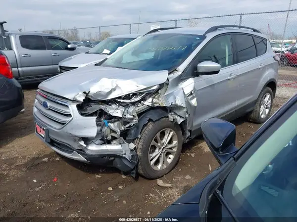 1FMCU0GD3JUA61469 2018 FORD ESCAPE - Image 2