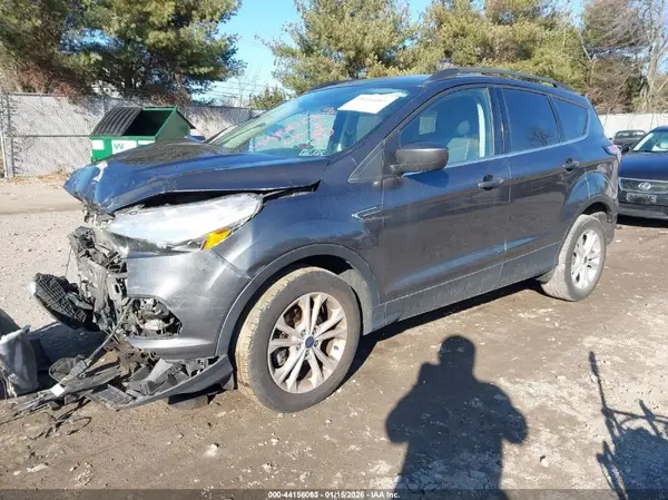 1FMCU0GD3JUA78062 2018 FORD ESCAPE - Image 2