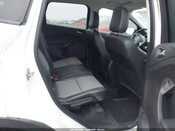 1FMCU0GD3JUA92348 2018 FORD ESCAPE - Image 8