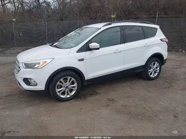 1FMCU0GD3JUB05194 2018 FORD ESCAPE - Image 2