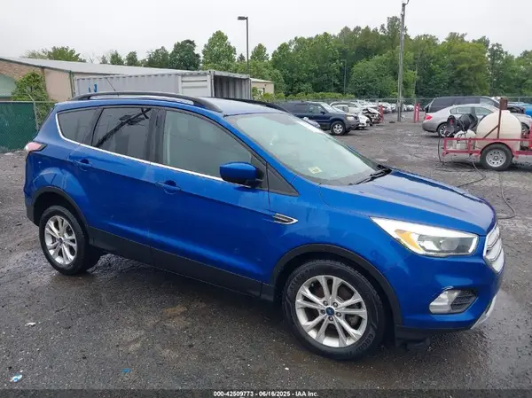 1FMCU0GD3JUB05311 2018 FORD ESCAPE - Image 1