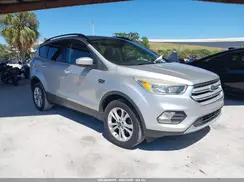 1FMCU0GD3JUB15417 2018 FORD ESCAPE