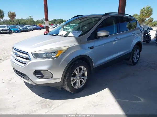 1FMCU0GD3JUB15417 2018 FORD ESCAPE - Image 2