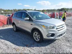 1FMCU0GD3JUB17281 2018 FORD ESCAPE