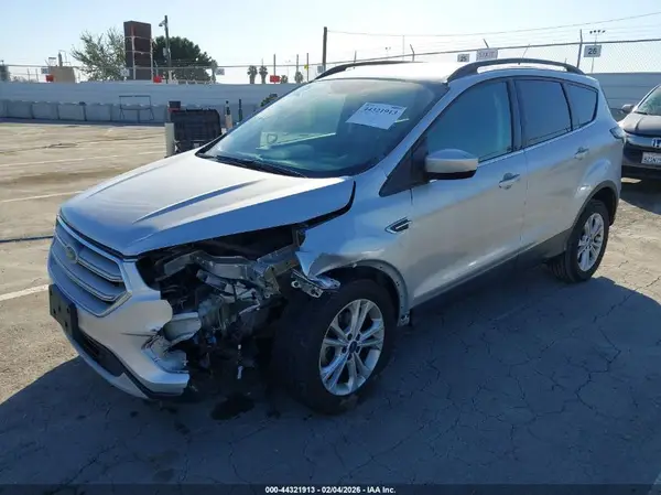 1FMCU0GD3JUB29074 2018 FORD ESCAPE - Image 2