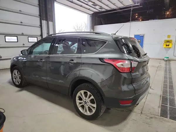 1FMCU0GD3JUB46148 2018 FORD ESCAPE - Image 2