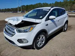 1FMCU0GD3JUB47641 2018 FORD ESCAPE