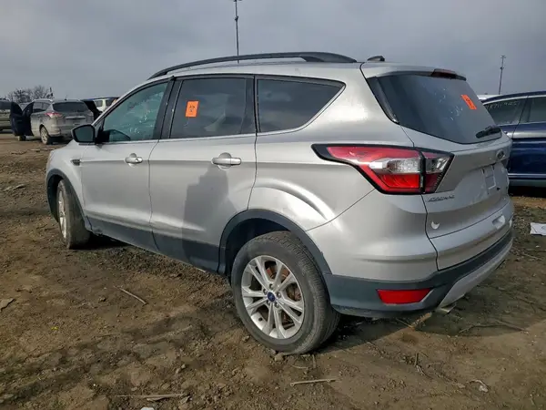 1FMCU0GD3JUC12438 2018 FORD ESCAPE - Image 2