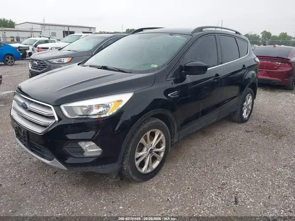 1FMCU0GD3JUC13198 2018 FORD ESCAPE - Image 2