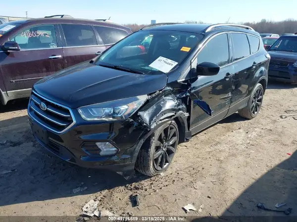 1FMCU0GD3JUC15758 2018 FORD ESCAPE - Image 2