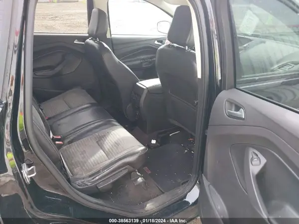 1FMCU0GD3JUC16943 2018 FORD ESCAPE - Image 8