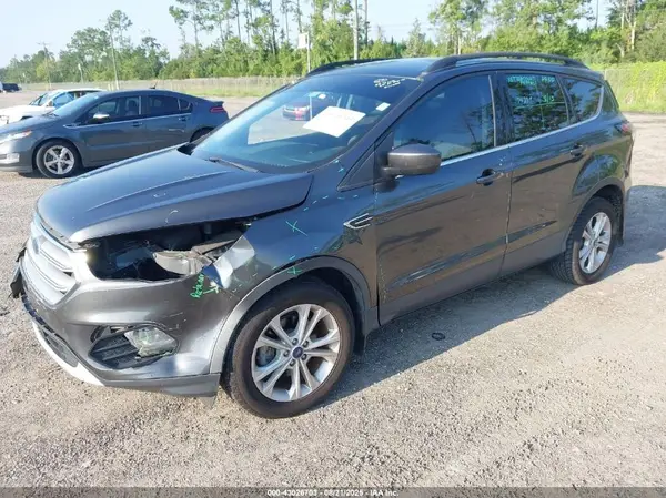 1FMCU0GD3JUC17087 2018 FORD ESCAPE - Image 2