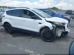 1FMCU0GD3JUC18448 2018 FORD ESCAPE
