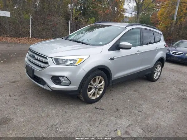 1FMCU0GD3JUC28588 2018 FORD ESCAPE - Image 2