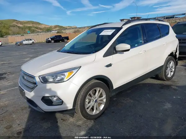 1FMCU0GD3JUC36108 2018 FORD ESCAPE - Image 2