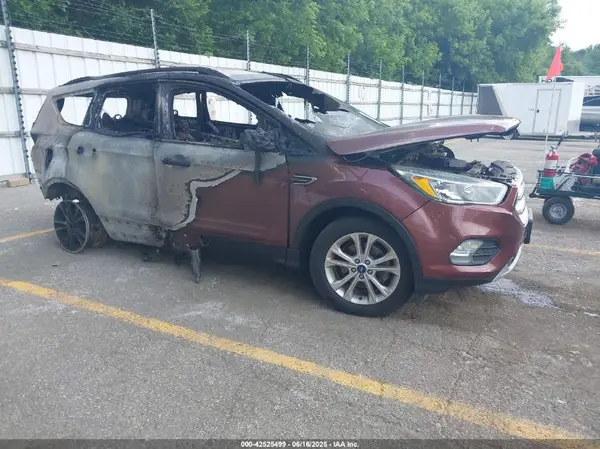 1FMCU0GD3JUC46041 2018 FORD ESCAPE - Image 1