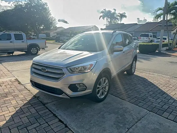 1FMCU0GD3JUC99774 2018 FORD ESCAPE - Image 2